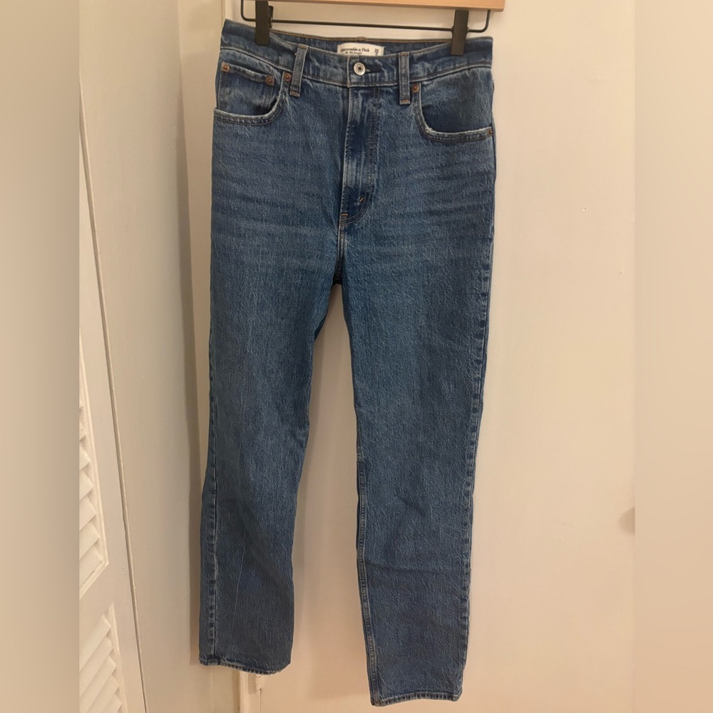 Abercrombie ultra high rise 90s straight jean
